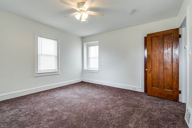 Building Photo - Charming University Heights Single Family ...