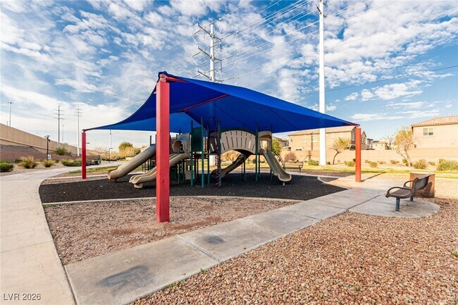 Building Photo - 788 Forest Peak St