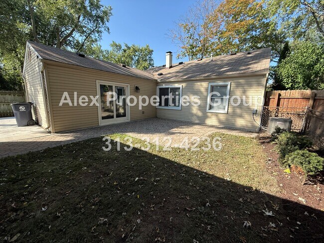 Building Photo - 4330 Olivia Ave