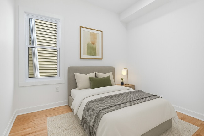 Building Photo - 2617 W Fullerton Ave