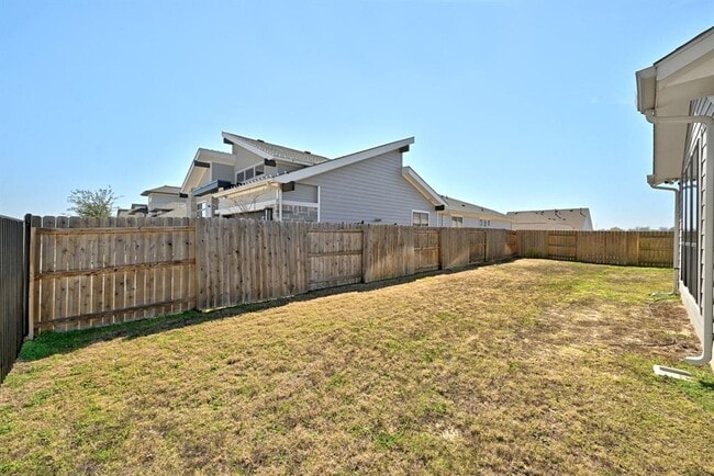 Building Photo - 9201 Spire View