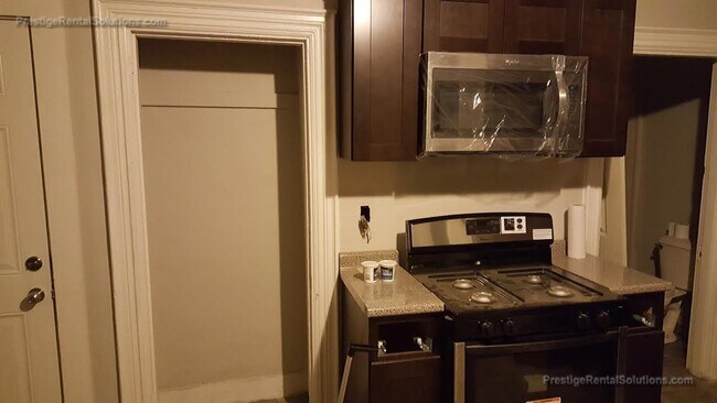 Building Photo - 16 Central Ave