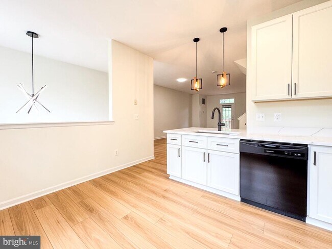 Building Photo - 11438 Abner Ave