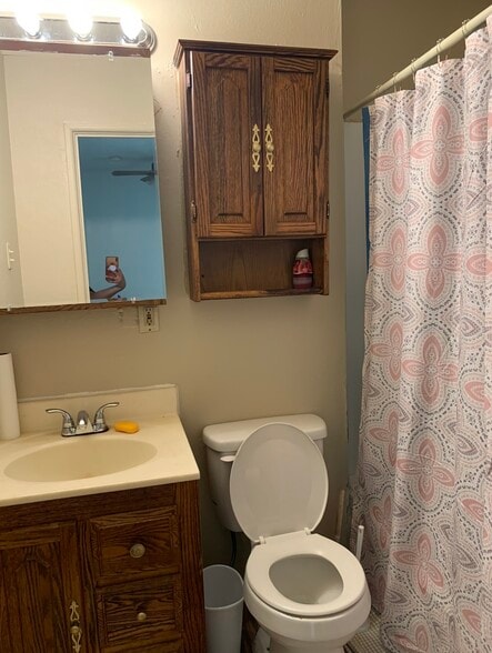 Building Photo - 62 Oakmont Dr