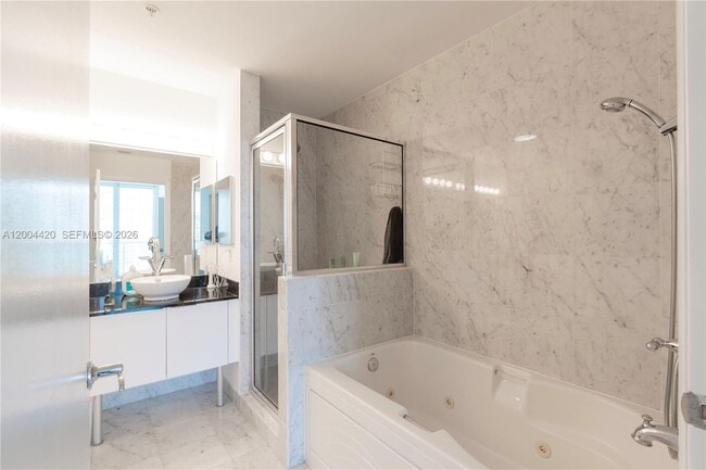 Building Photo - 31 SE 5th St