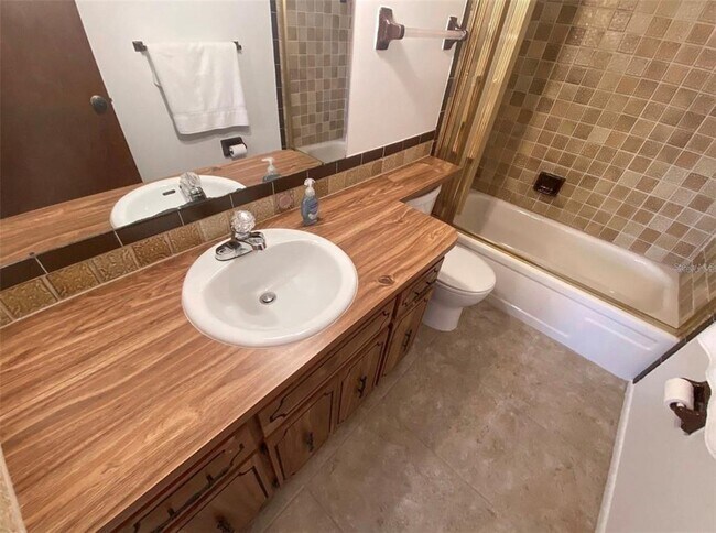 Building Photo - 9940 Eagles Point Cir