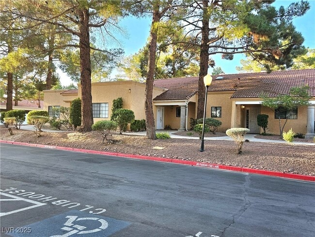 Building Photo - 2851 S Valley View Blvd