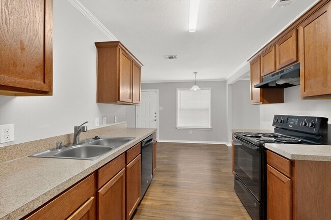 Building Photo - Charming 4-Bedroom Home on Quiet Cul-de-Sac | Move-In Ready | Deposit Alternative Available