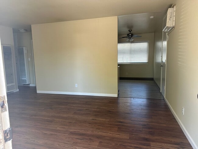 Building Photo - 871 El Cerrito Way