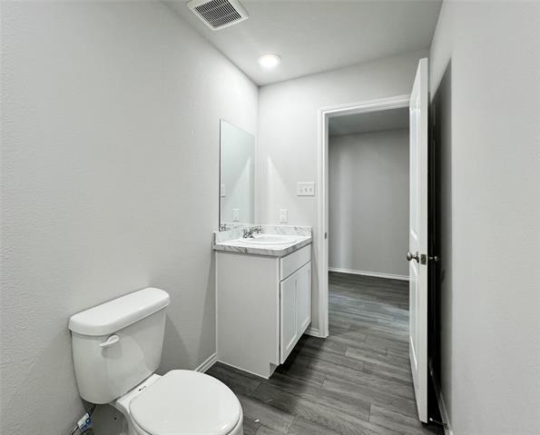 Building Photo - 833 Bluffview Dr