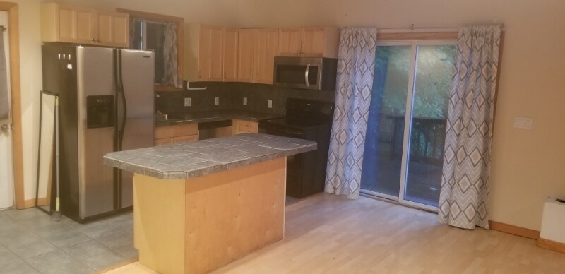 Building Photo - 12 Cornwall Pl