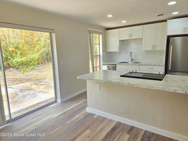 Building Photo - 39 E Azalea Cir
