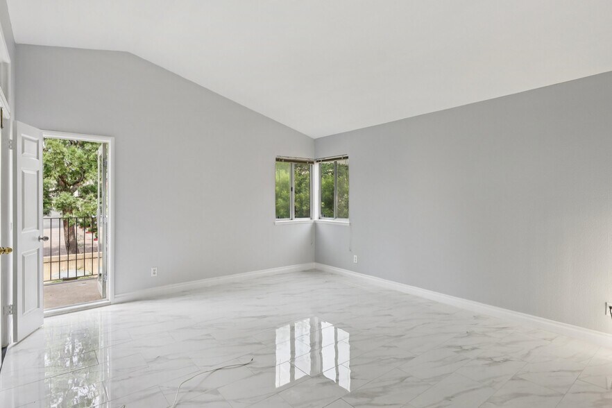 Building Photo - 7480 Addison Rd
