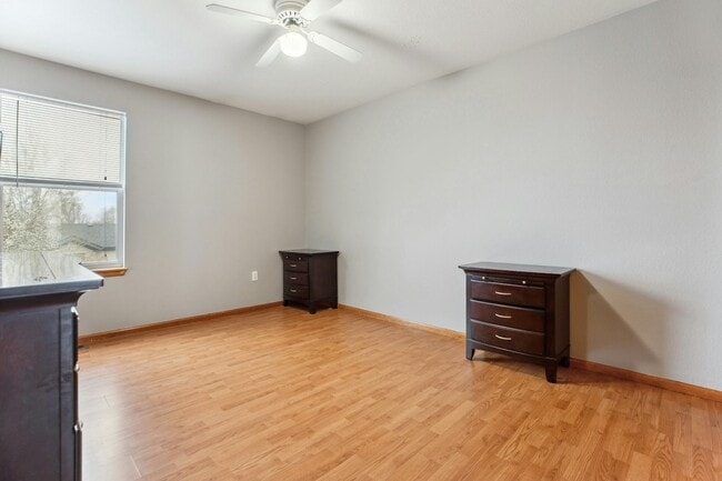 Building Photo - 5751 S Truckee St