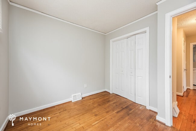 Building Photo - Beautiful 4-Bedroom Greenville Home