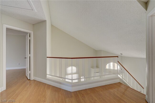 Building Photo - 2616 Camphor Tree St