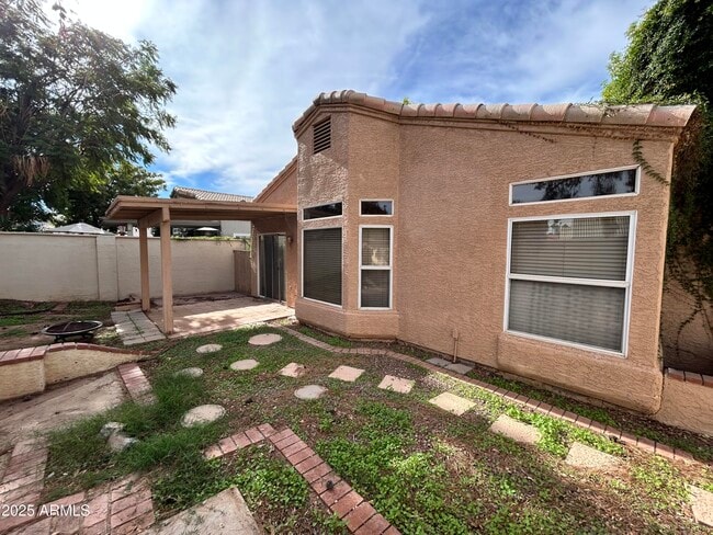 Building Photo - 1233 N Pebble Beach Dr