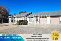 Building Photo - 9476 E Lakeshore Dr