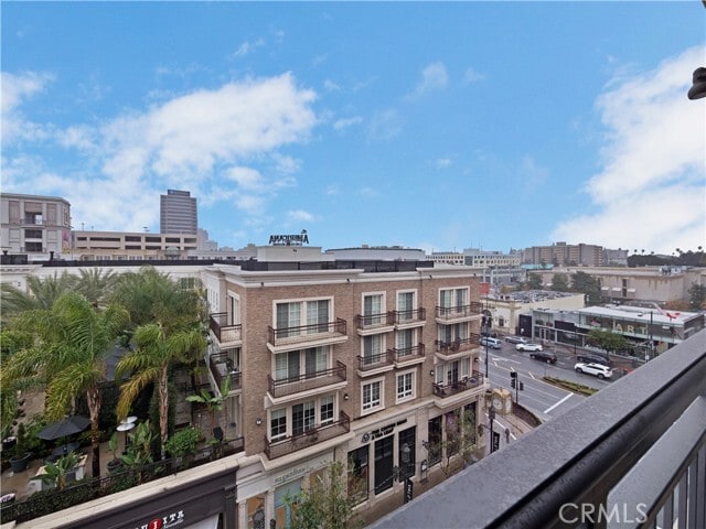 Building Photo - 305 Caruso Ave