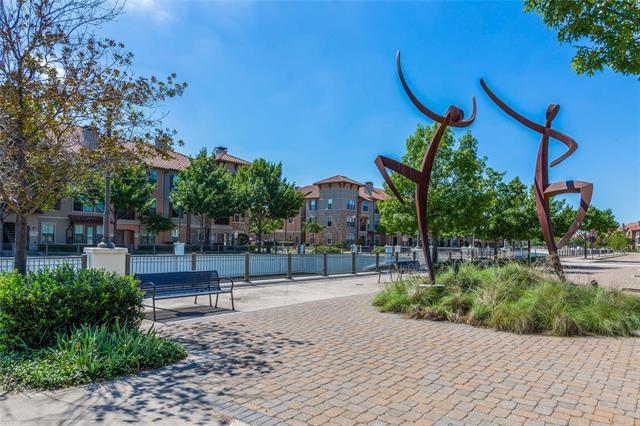 Building Photo - 634 Arbol