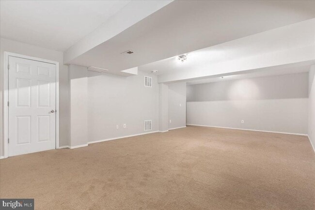 Building Photo - 18688 Potomac Station Dr