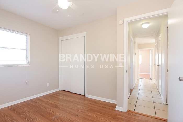 Building Photo - 4301 W Bay Ave