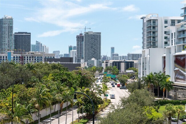 Building Photo - 4250 Biscayne Blvd