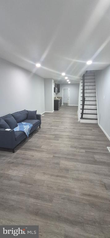 Building Photo - 627 S Pulaski St