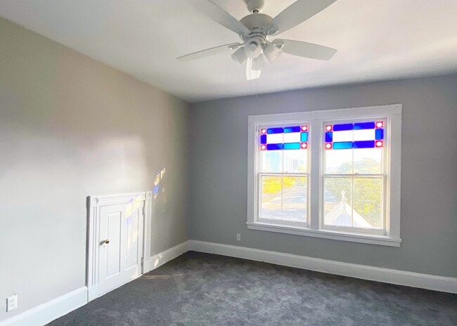 Building Photo - 114 W Nixon St