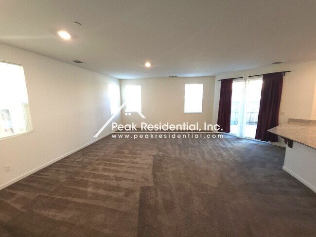 Building Photo - 5343 Kankakee Dr