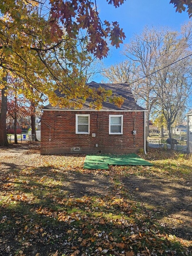 Building Photo - 5772 Guilford- 3 Beds & 1.5 Bath for Rent!