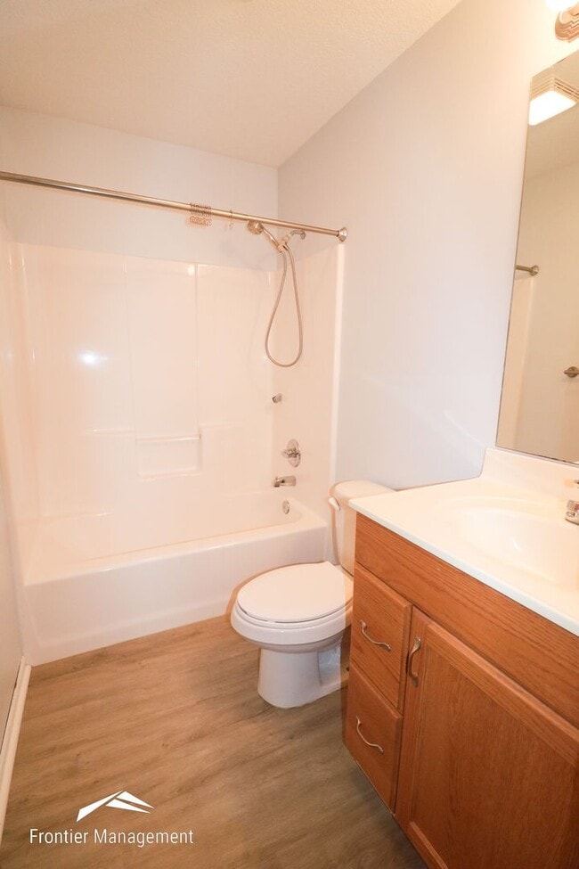 Building Photo - 3 Bedroom Ranch-Style Home in Quiet Neighb...