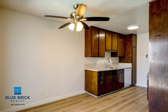 Building Photo - 5452 Corteen Pl
