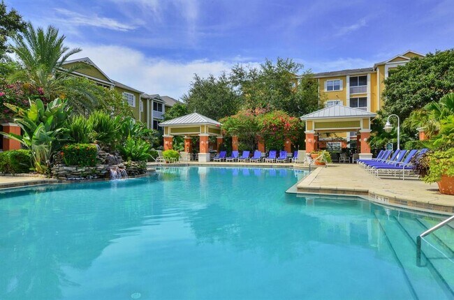 Building Photo - 4207 S Dale Mabry Hwy
