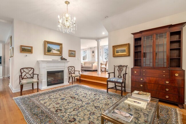 Building Photo - 10 Chester St