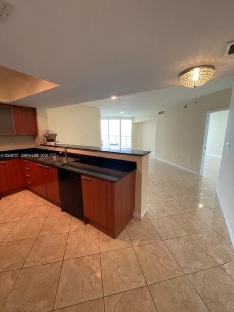 Building Photo - 16699 Collins Ave