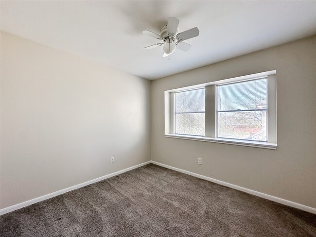 Building Photo - 5515 Strack Rd