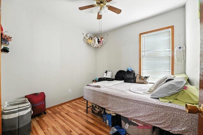 Building Photo - 175 Van Winkle Ave