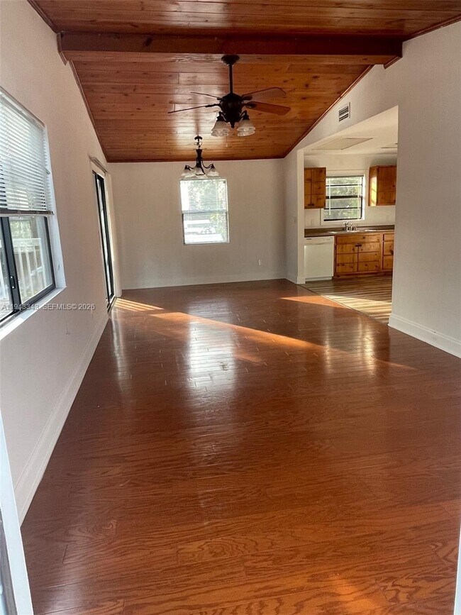 Building Photo - 1866 9th Pl