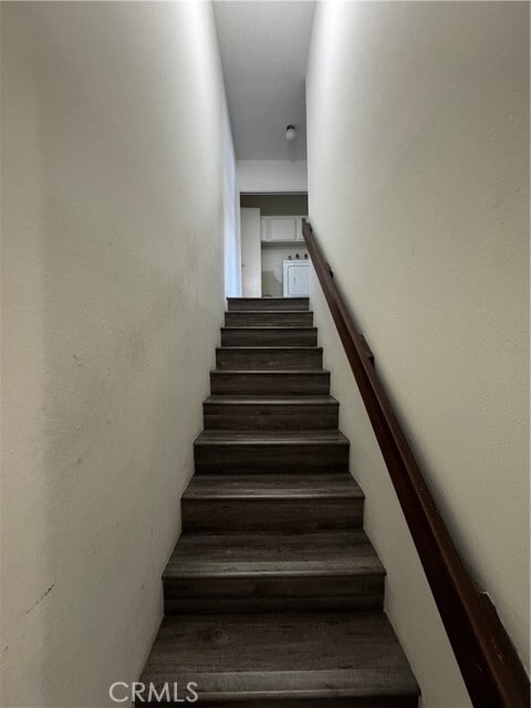 Building Photo - 455 W Duarte Rd