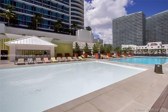 Building Photo - 1300 S Miami Ave