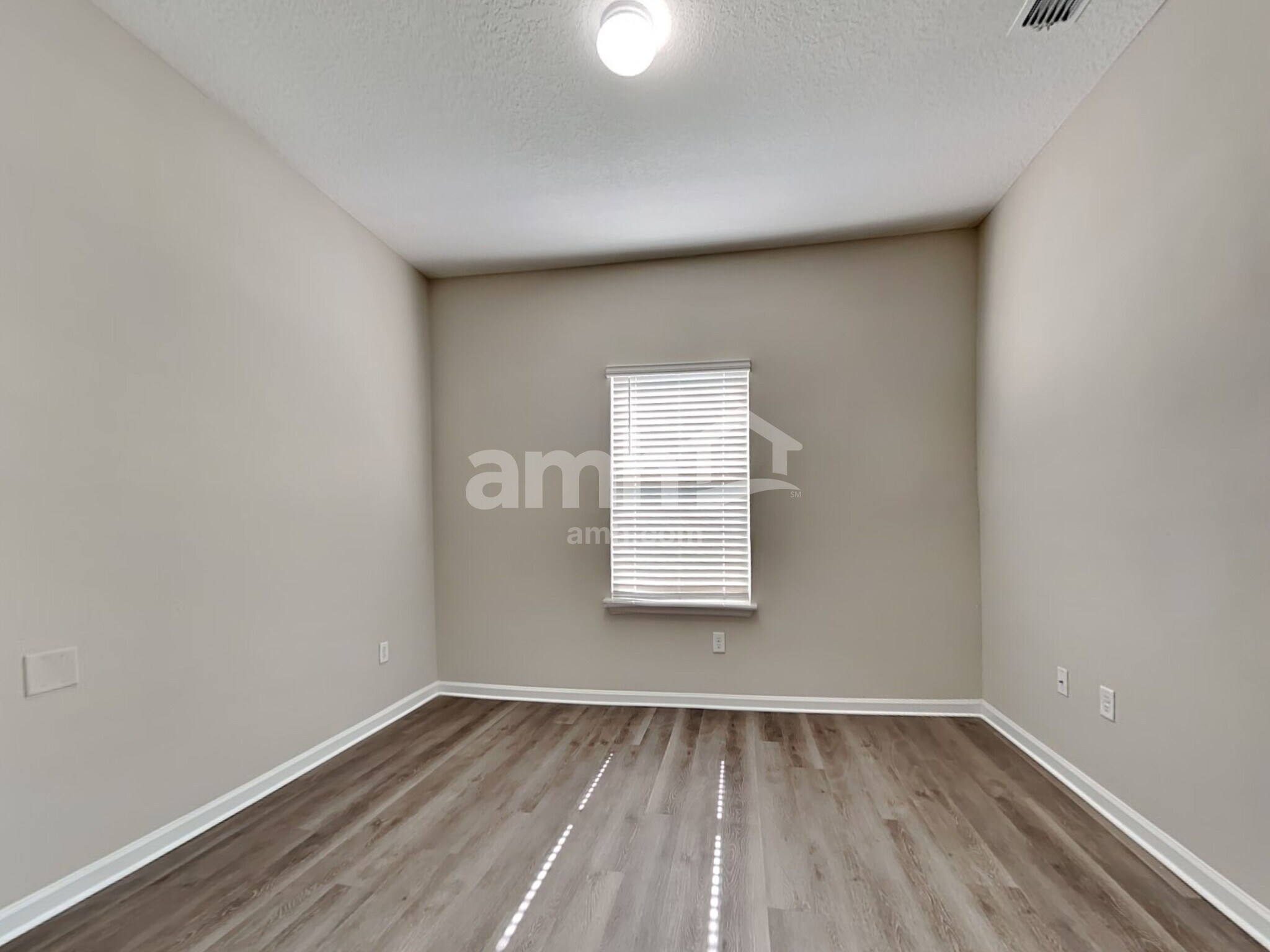 Building Photo - 225 Stone Arbor Ln