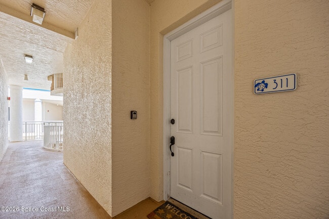 Building Photo - 601 N Miramar Ave