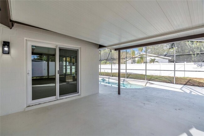 Building Photo - 1985 Japonica Rd