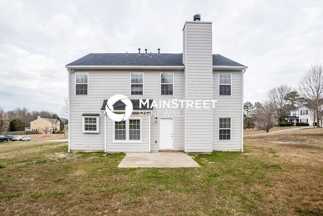 Building Photo - 4 Bedroom Pet-Friendly Home in Douglasville, GA with Main Street Renewal