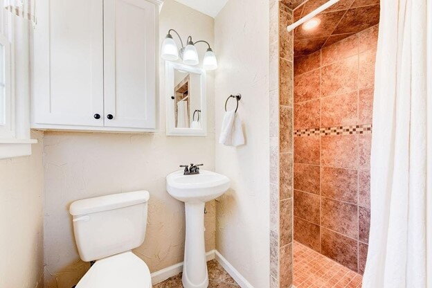 Building Photo - Spacious 3 Bed, 2.5 Bath Home — Pre-Leasing Now!