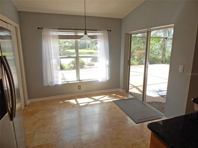 Building Photo - 6367 Bridgecrest Dr