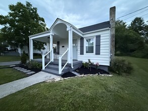 Building Photo - 237 Randolph St