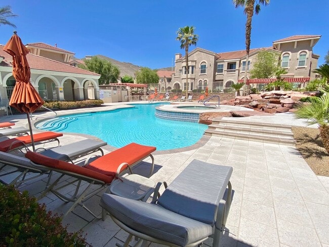 Building Photo - BEAUTIFUL 1 BEDROOM, 1 BATHROOM CONDO LOCA...