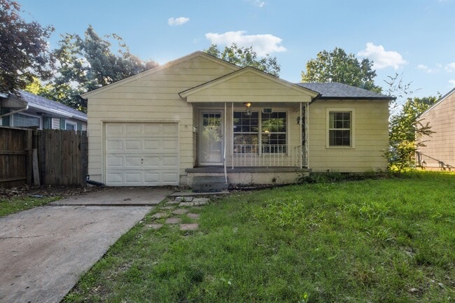 Primary Photo - 4933 S Detroit Ave